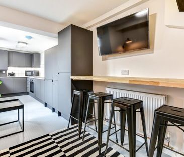 1 bedroom in a house share to rent - Photo 4
