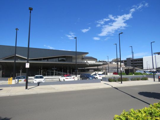 Spacious 4 Bedroom Family Home - Photo 1