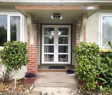 Queens Park doorstep - Photo 6