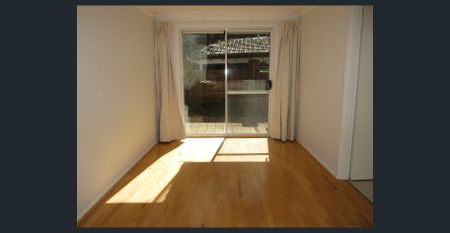 Gardeners Retreat, light & bright 3 bedroom townhouse - Photo 4