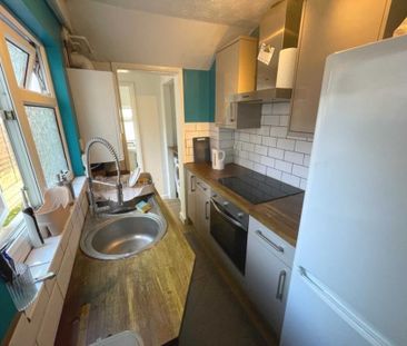 Price £1,500 pcm - Available 01/05/2026 - Furnished - Photo 6