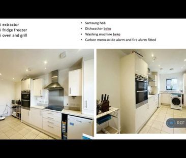 3 bedroom semi-detached house to rent - Photo 5