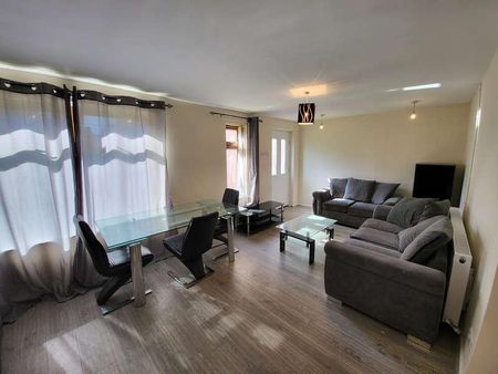 Culmington Close, Hulme, Manchester, M15 - Photo 2