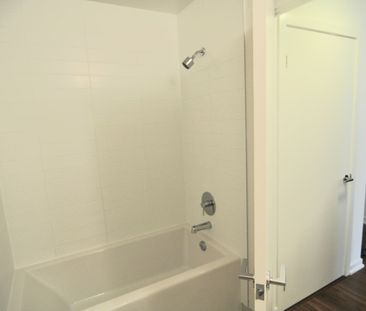 For Lease - 70 Forest Manor Road Unit# 323, Toronto, Ontario - Photo 5