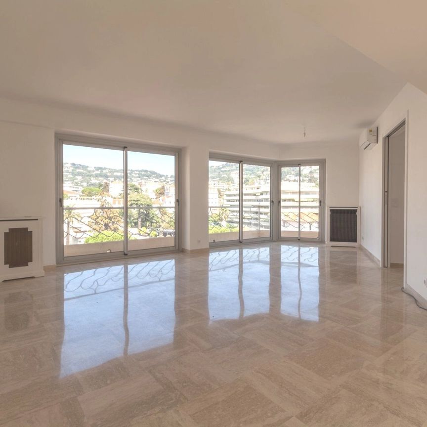 Location Appartement 3 pièces 89m² CANNES 06400 - Photo 1