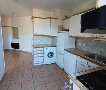 Location Appartement 3 pièces 64m² MILLAU 12100 - Photo 3