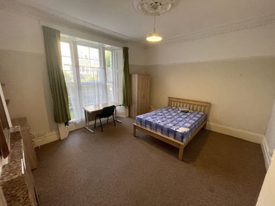 1 Bed Flat, Victoria Walk, BS6 - Photo 1