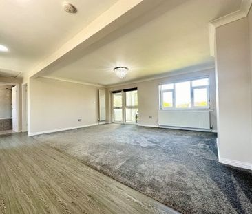 Clark Place, Newton Mearns, G77 6DE - Photo 5