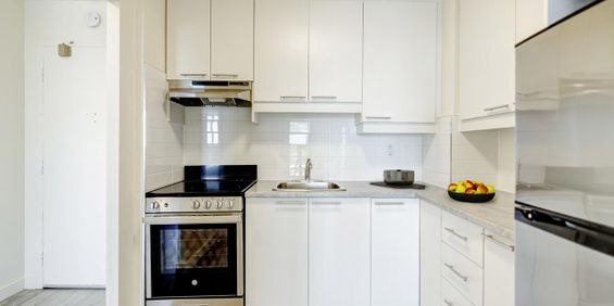 Studio Premium - 100 400 Place Juge Desnoyers, Laval - Photo 3