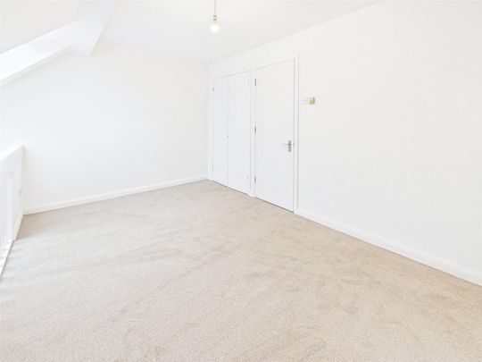 2 bedroom maisonette to rent - Photo 1