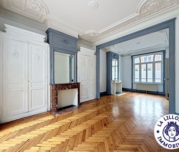 Location Maison 8 pièces 205m² - Photo 1