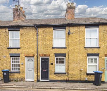 2 bed Terraced for rent - Photo 5