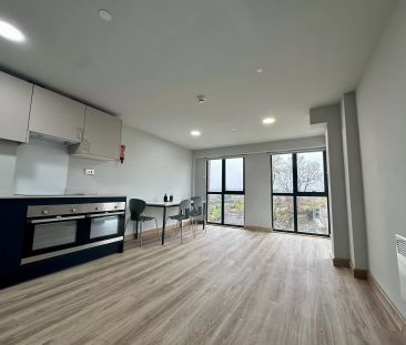 5 Bed Cluster Flat - Photo 1