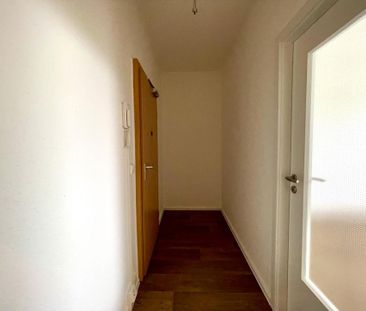 Frisch sanierte 2-Raumwohnung mit traumhaftem Ausblick - Photo 1