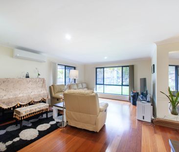 "Modern Elegance: Your 4-Bedroom Oasis with two Living area and Poo... - Photo 2