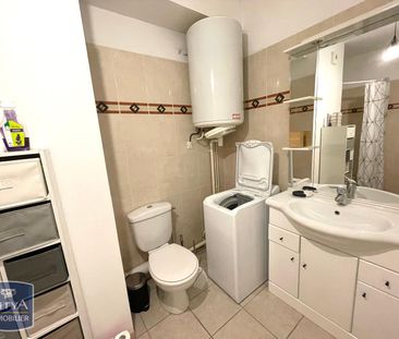 Location Appartement 1 pièce 33m² ST ETIENNE 42000 - Photo 5