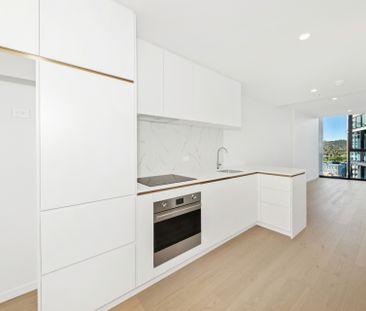 Brand New Living at "The Shard" - Modern Style and Ultimate Conveni... - Photo 2