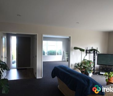 It’s Got It All! Four Bedroom House - Photo 3