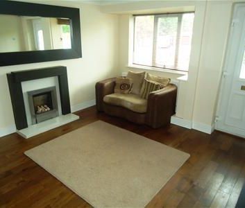 2 bedroom semi-detached house to rent - Photo 2