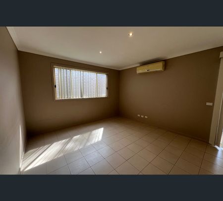 2/50 Jamieson Street, St Albans, Vic 3021 - Photo 5