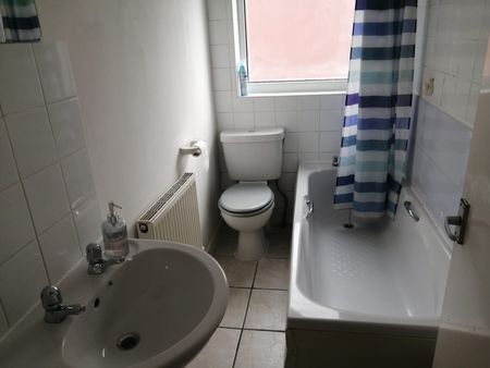 1 Bed Flat, George Street, M25 - Photo 5