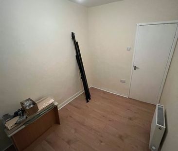 3 Bed Terraced House, Talbot Crescent, S2 - Photo 3