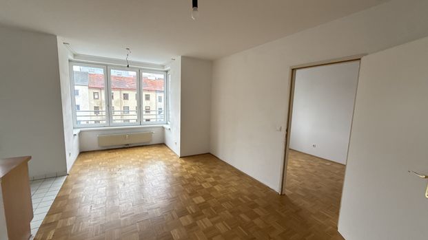 Helle 2-Zimmer Wohnung! Keine Anrufe - Anfragen nur per Mail! - Photo 1