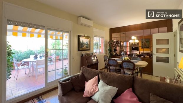 barcelona, Catalonia 08025 - Photo 1