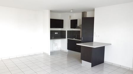 Location Appartement 3 pièces 69m² CARQUEFOU 44470 - Photo 2