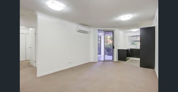 Labrador Apartment - Central Location - Photo 1