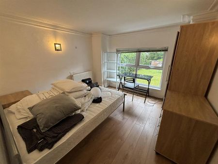 5 bedroom private hall to rent - Photo 4