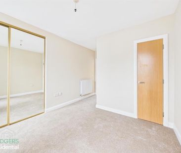 Apt 2, 5 Lord Street, Belfast, BT5 4QG - Photo 3