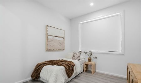 Contemporary Living with Space, Style and Convenience - Photo 4