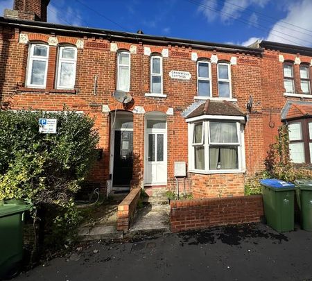 Room in a Shared House, Cromwell Road, SO15 - Photo 5
