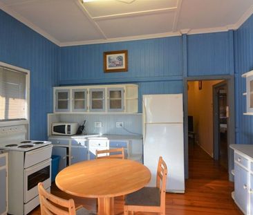 CHARACTER QUEENSLANDER GREAT LOCATION - Photo 2