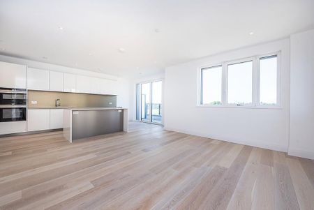 3 bedroom flat to rent - Photo 3