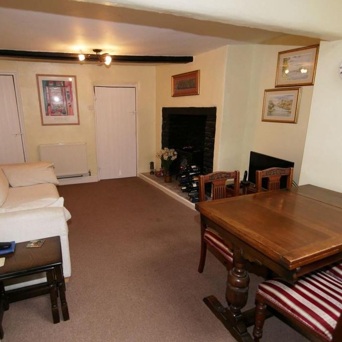 3 bedroom terraced house to rent - Photo 1