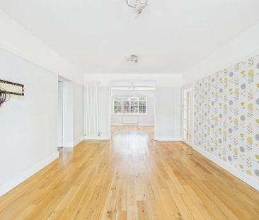 5 bedroom detached house to rent - Photo 1