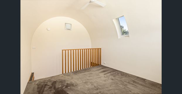 Tidy 2-Bedroom Coastal Unit for Rent – Rosebud - Photo 1