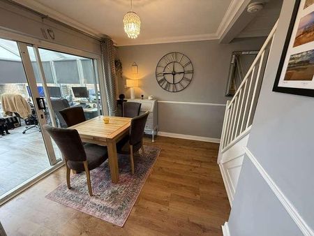 Stubble Close, Northampton, Northamptonshire, NN2 - Photo 4