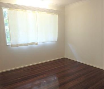 Spacious Family Home with Pool in Sought-After Kelso! - Photo 3