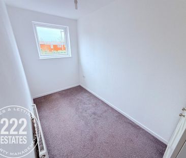 Sheffield Close - Warrington - WA5 - Photo 3