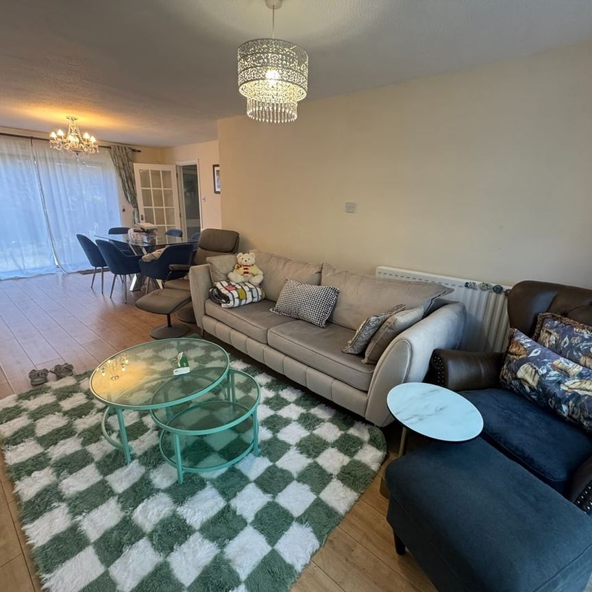 3 Bed Detached House, Swenson Avenue, NG7 - Photo 1