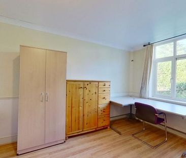 5 bedroom semi-detached house to rent - Photo 4