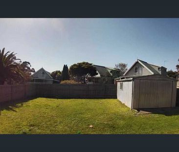 Dream Family Home! - Photo 6