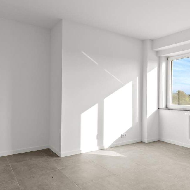 Appartement te huur in Ronse voor € 815 met 2 slaapkamers - Photo 1