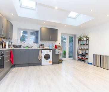 3 Bed Terraced House, The Mount, CV3 - Photo 6