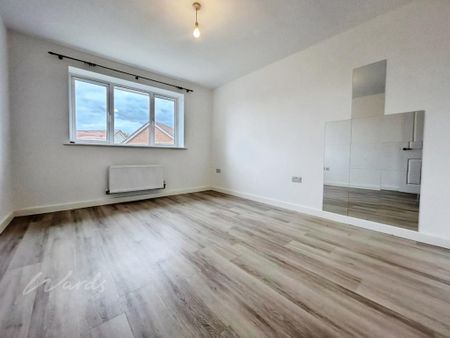 4 bedroom detached house to rent - Photo 3