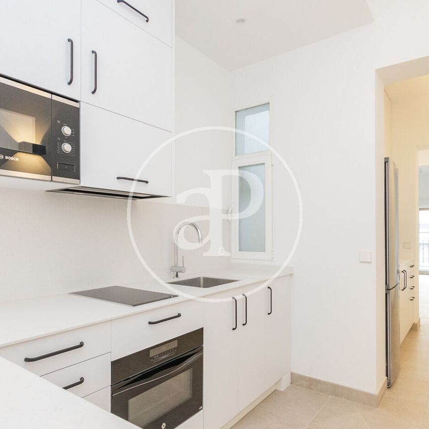 Flat for rent in Fuente del Berro (Madrid) - Photo 1