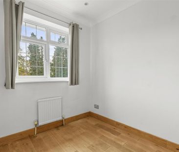 4 bedroom detached house to rent - Photo 6